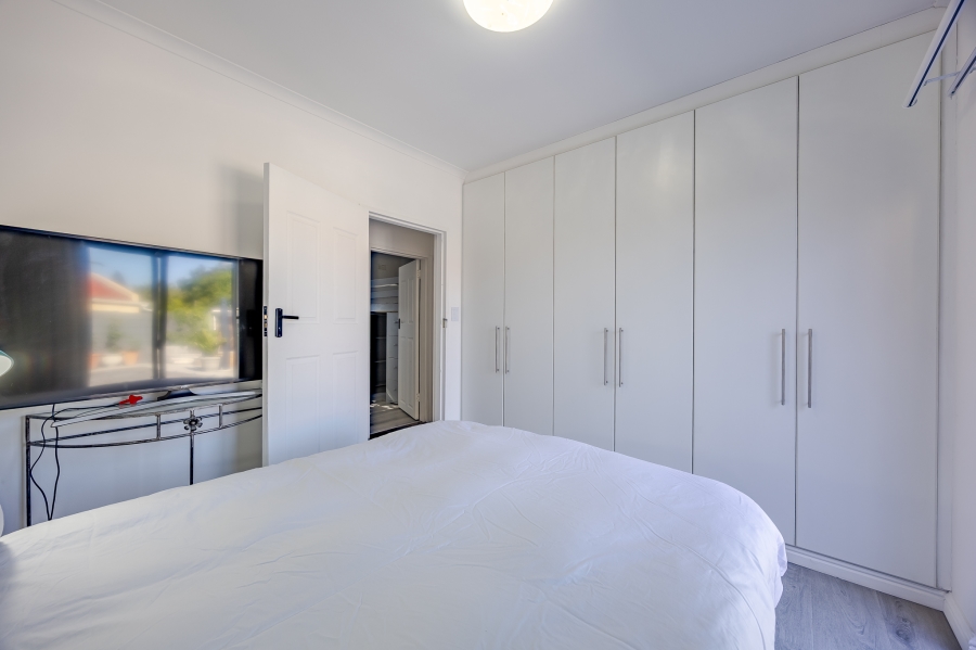 5 Bedroom Property for Sale in Flamingo Vlei Western Cape